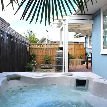Beautiful Home With Short Stroll To Havelock Village Havelock North Eksteriør billede
